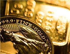 Gold hovers near key $1 800 level as softer dollar lifts appeal