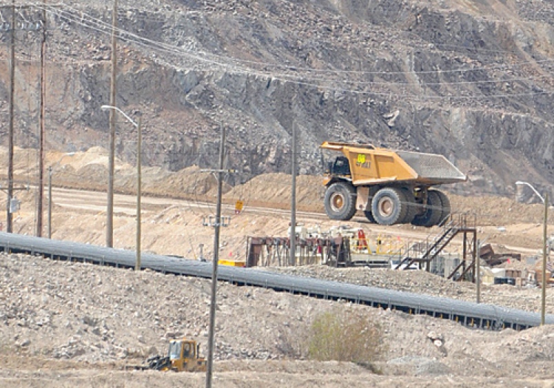 Union at Quebrada Blanca copper mine in Chile votes to strike