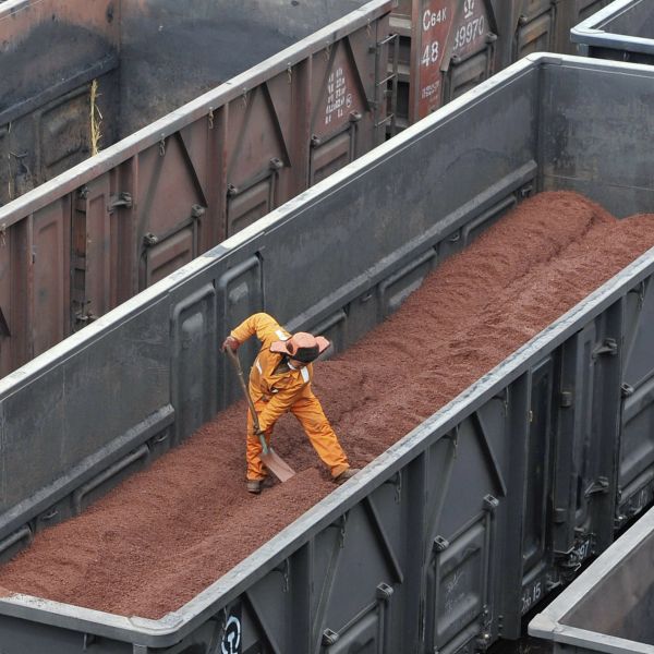 Chinese iron ore imports remain unchanged in Jan-Apr y-o-y